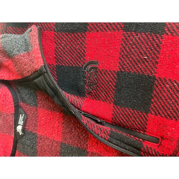 The north face men’s medium red and black plaid fleece tartan pullover 1/4 zip - Picture 8 of 8
